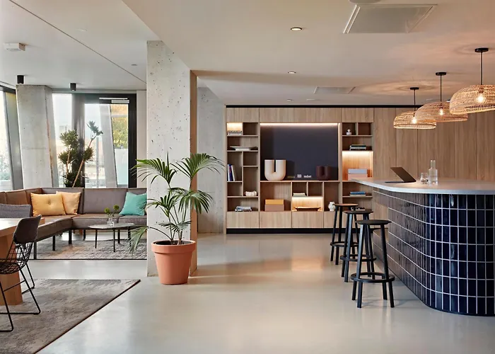 YAYS Amsterdam Docklands Aparthotel